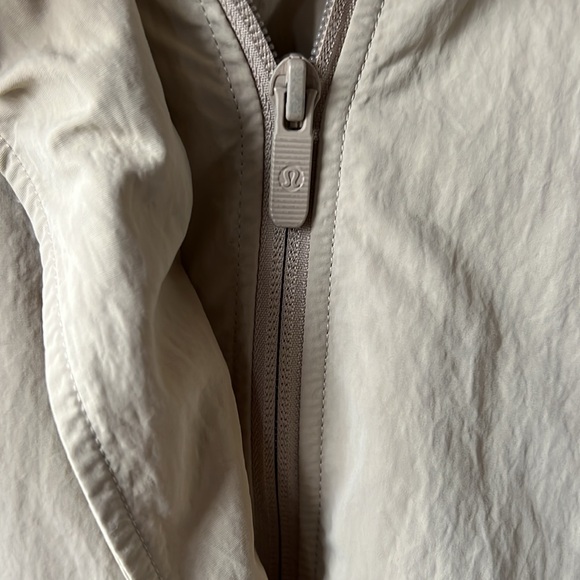 Lululemon Always Effortless Jacket, Size Small 
Color Trench - Picture 5 of 9